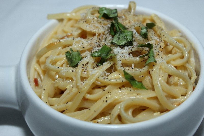 Pasta Carbonara | pasta recipes | Italian recipes | 30 minutes or less | BearandBugEats.com