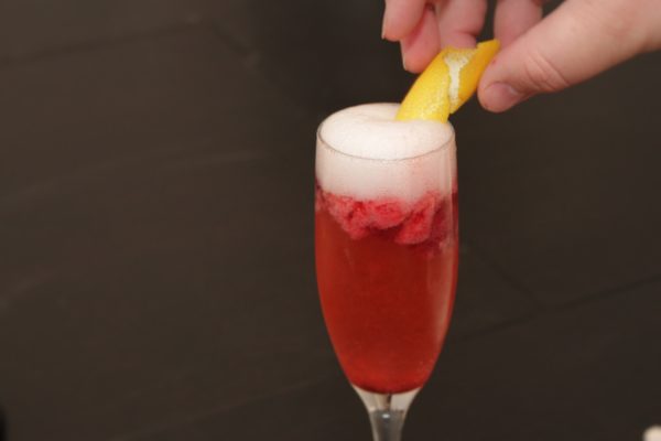 12 New Year's Champagne Cocktails | BearandBugEats.com