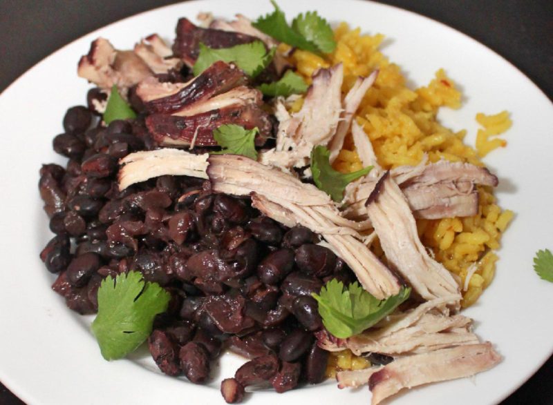 Slow Cooker Black Beans with Chicken | slow cooker recipes | healthy recipes | BearandBugEats.com