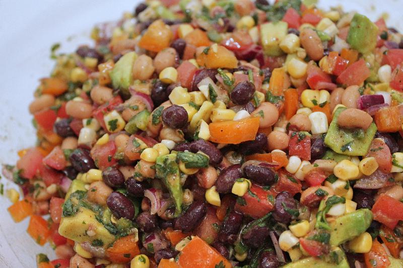 California Cowboy Caviar! Creamy avocado finishes a no-stove dish that can be an entree, a side, a topping, or snack. Great for potlucks! | vegan recipes | healthy recipes | BearandBugEats.com