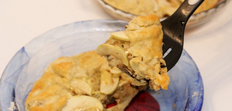 Savory Turkey Apple Brie Galette is a great way to elevate leftover turkey! Straightforward and elegant, serve this recipe at home or at parties! | turkey recipes | pie recipes | BearandBugEats.com