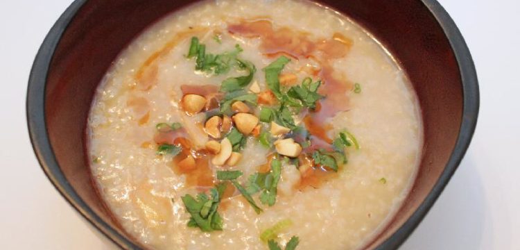 Thanksgiving leftovers Jook combines American tradition with Chinese comfort food! | soup recipes | asian recipes | BearandBugEats.com