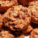 Banana Oatmeal Chocolate Chip Muffins | brunch recipes | baking recipes | healthy recipes | BearandBugEats.com