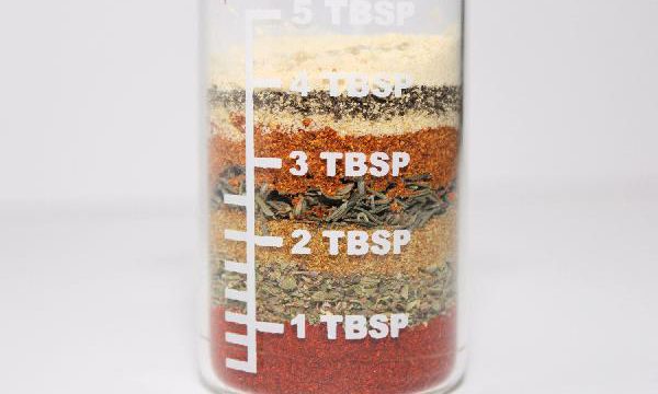 Homemade Blackening Seasoning | spice recipes | Creole and Cajun recipes | BearandBugEats.com