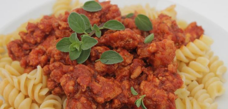 Extra Special Turkey Bolognese has a rich layering of flavors. Simmer all day, or use the Extra Speedy version for weeknight dinners! | sauce recipes | turkey recipes | BearandBugEats.com