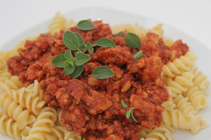 Extra Special Turkey Bolognese has a rich layering of flavors. Simmer all day, or use the Extra Speedy version for weeknight dinners! | sauce recipes | turkey recipes | BearandBugEats.com