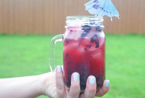 The Kentucky Cobbler cocktail! Perfect seasonal blueberries muddle with bourbon, lemon, brandy and agave for a lazy sippin' drink. | cocktail recipes | blueberry recipes | BearandBugEats.com