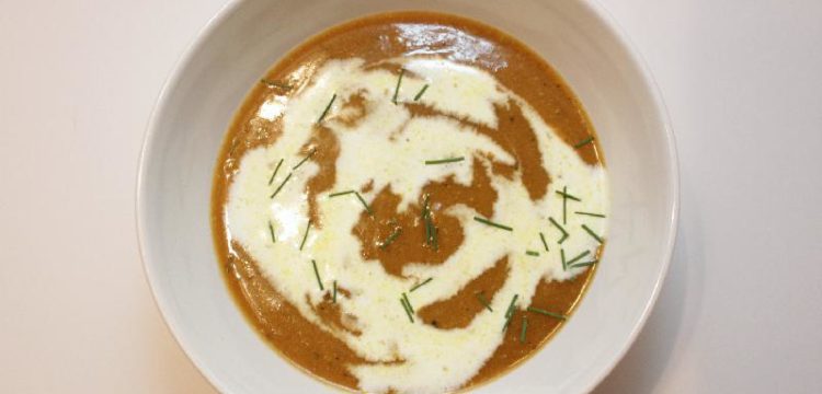 Curried Butternut Squash Soup is an easy, healthy comfort food for fall! It's vegetarian and ready in less than 30 minutes! | soup recipes | squash recipes | fall recipes | #FabulousFallBounty | BearandBugEats.com