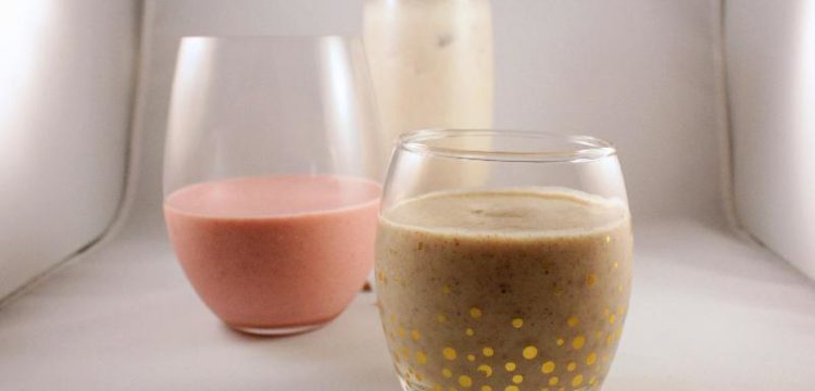 3 healthy peanut butter smoothies! Peanut butter cup, strawberry vanilla, and "chocolate shake"! | BearandBugEats.com